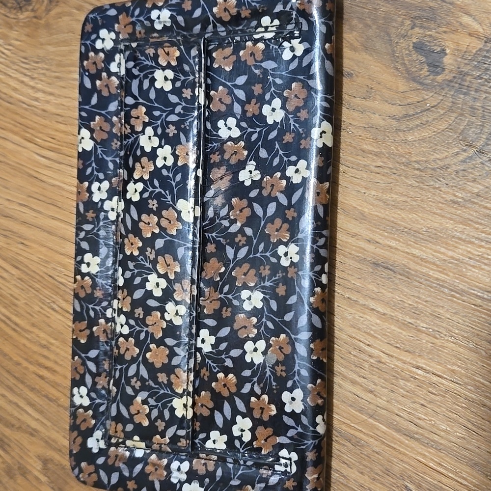 Elegant Floral Wallet Black and Brown
